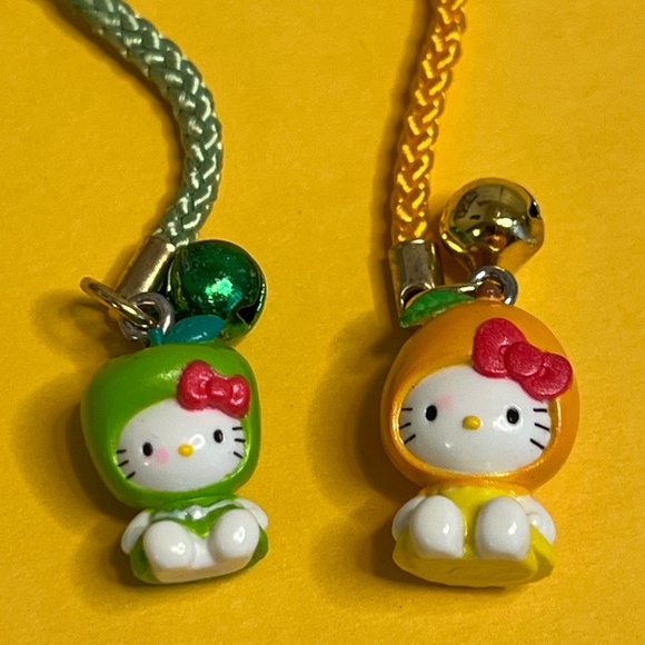Vintage Hello Kitty　Local Netsuke: Ehime Prefecture and Shinshu Set of 2 - Picture 1 of 9